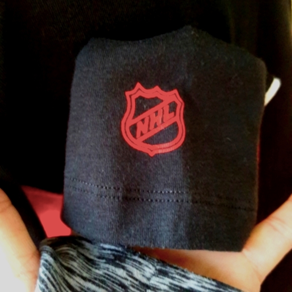 NHL EXCLUSIVE CLUB COLLECTION ♡ DETROIT RED WINGS Black|Red|White L|S Top M - Picture 6 of 14